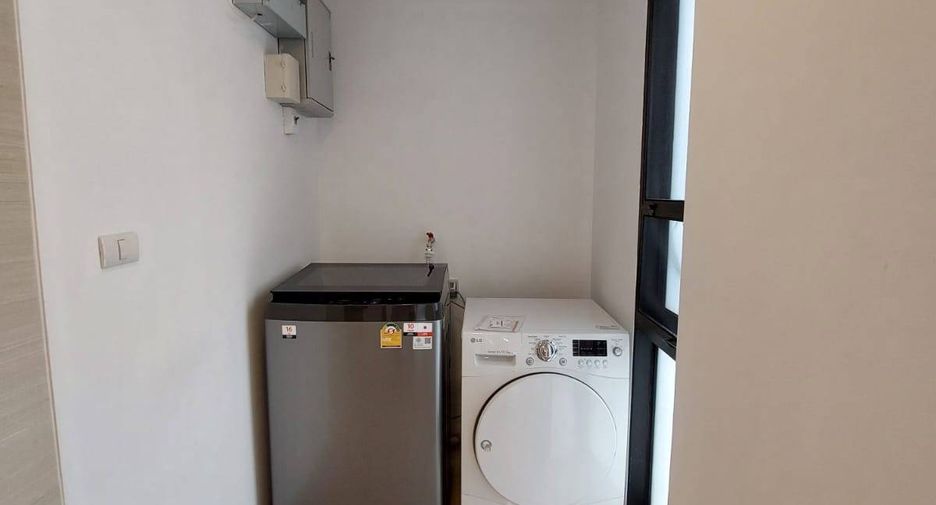 For rent 3 ベッドルーム apartment in Khlong Toei, Bangkok