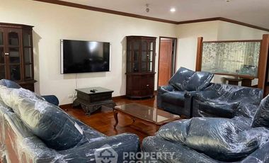 Condo en alquiler de 3 habitaciones en Watthana, Bangkok