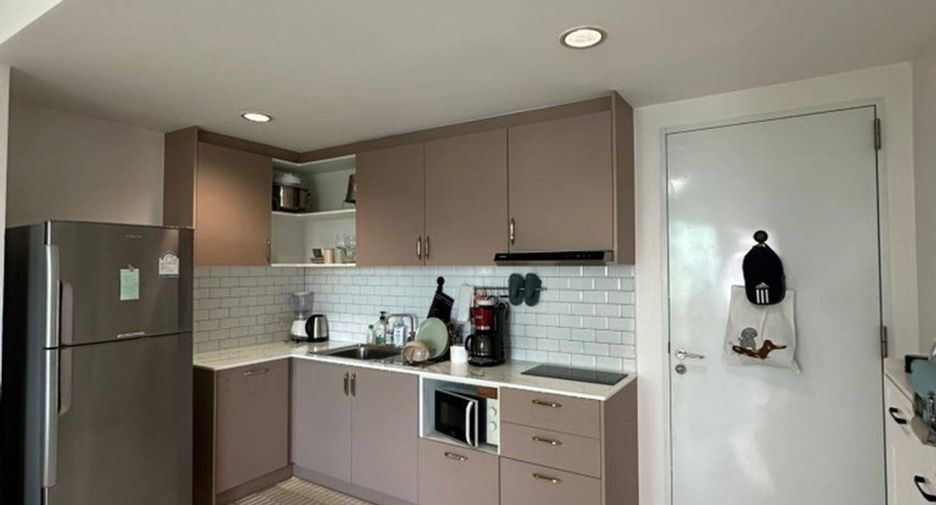 For rent 2 bedrooms condo in Bang Na, Bangkok