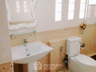 For rent 2 ベッドルーム condo in Ratchathewi, Bangkok