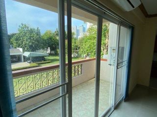 À louer 1 chambre appartement à Watthana, Bangkok