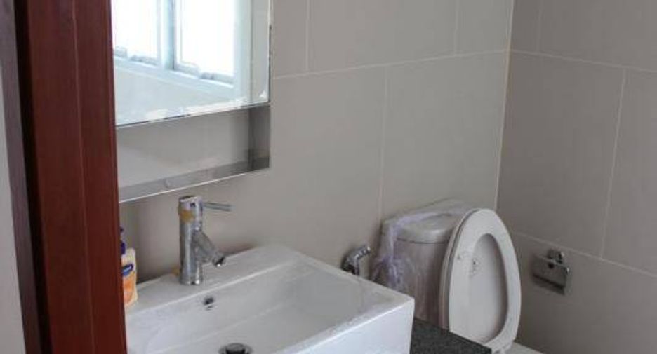 For rent 2 ベッドルーム condo in Khlong San, Bangkok