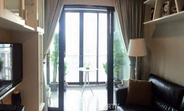 For rent 2 ベッドルーム condo in Huai Khwang, Bangkok
