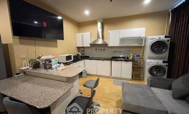 For rent 2 bedrooms condo in Sathon, Bangkok