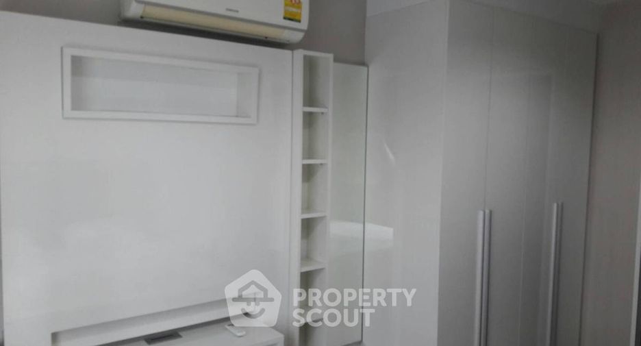 Condo en alquiler de 3 habitaciones en Huai Khwang, Bangkok