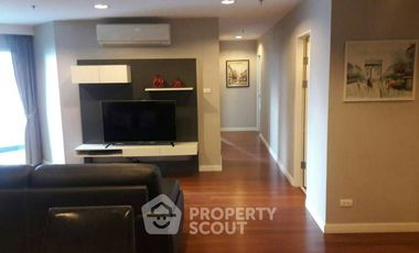 Wohnung zur Miete mit 3 Zimmer in Huai Khwang, Bangkok