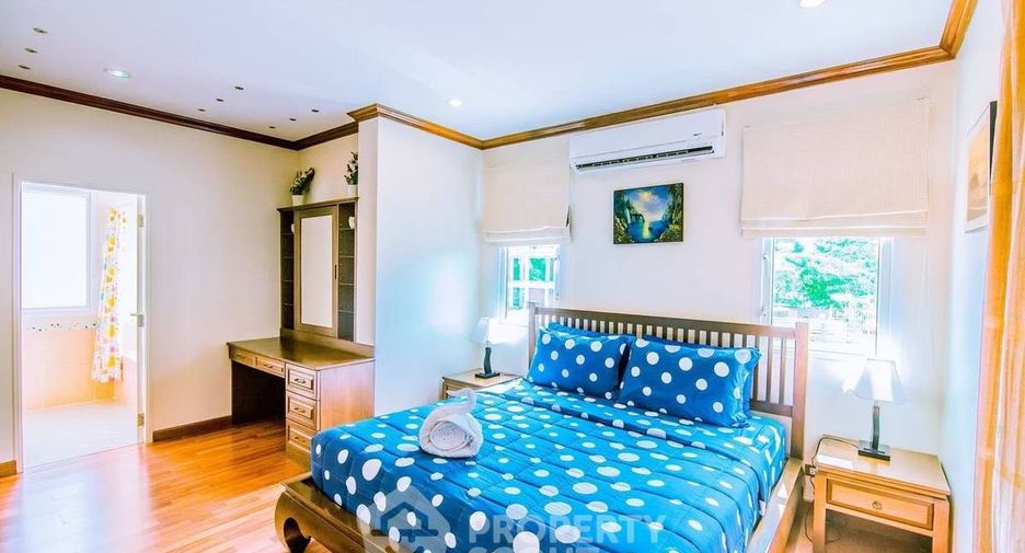 For rent 4 bedrooms villa in Jomtien, Pattaya