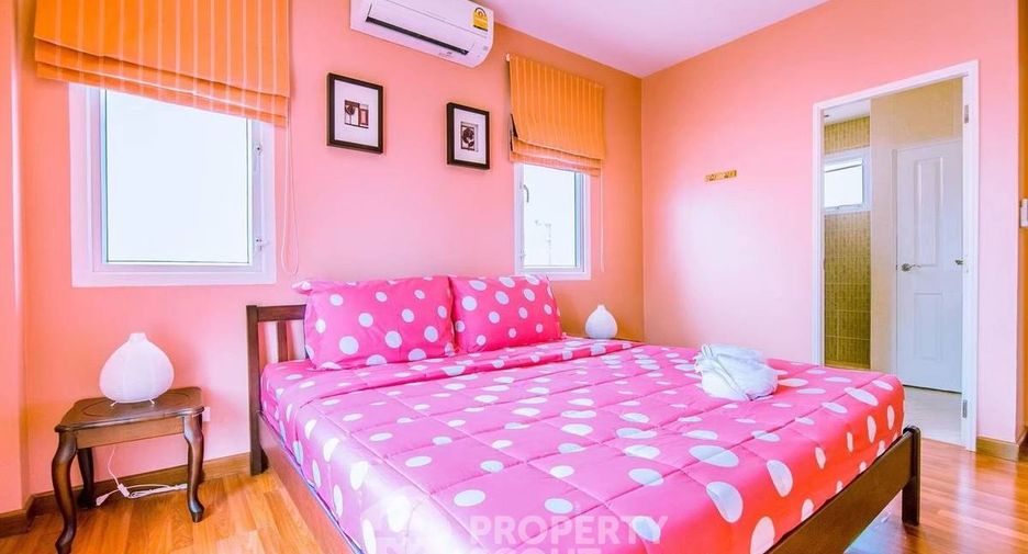 For rent 4 bedrooms villa in Jomtien, Pattaya