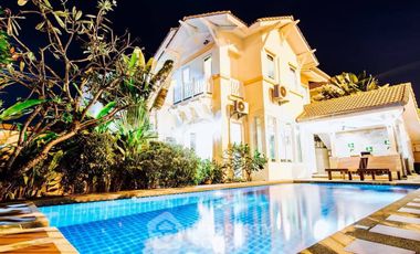 For rent 4 bedrooms villa in Jomtien, Pattaya