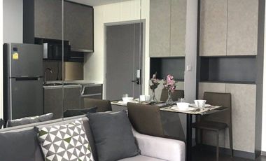 For rent 1 bed condo in Phaya Thai, Bangkok