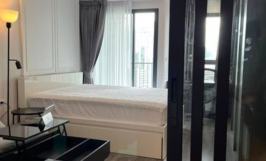 Condo en alquiler de 1 habitaciones en Bang Rak, Bangkok