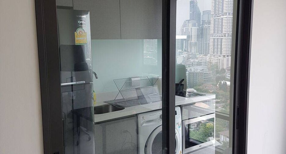For rent 1 Beds condo in Khlong Toei, Bangkok