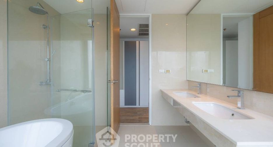 Wohnung zur Miete mit 2 Zimmer in Pathum Wan, Bangkok