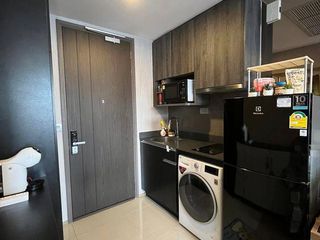 Condo en alquiler de 1 habitaciones en Bang Rak, Bangkok