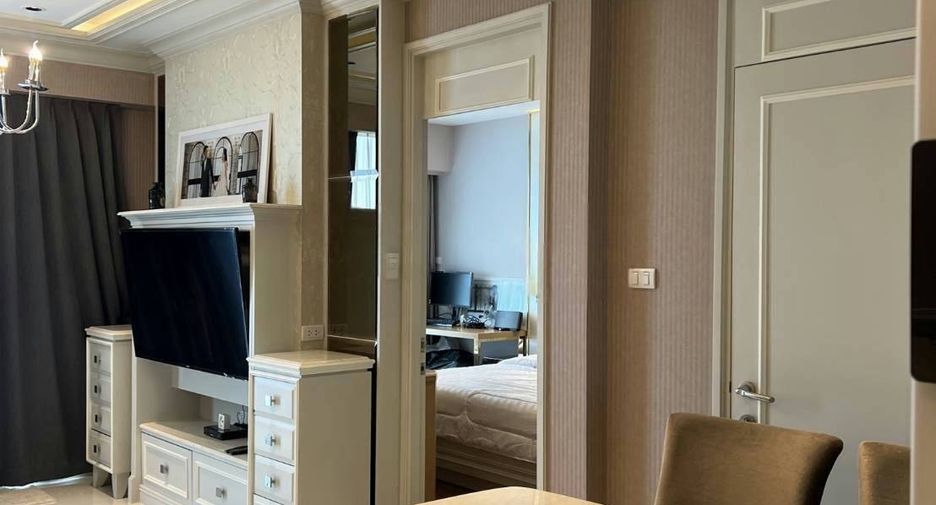 For rent 2 ベッドルーム condo in Yan Nawa, Bangkok