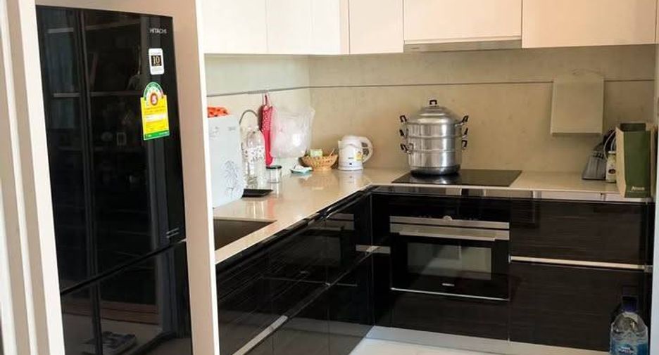 For rent 2 bedrooms condo in Sathon, Bangkok