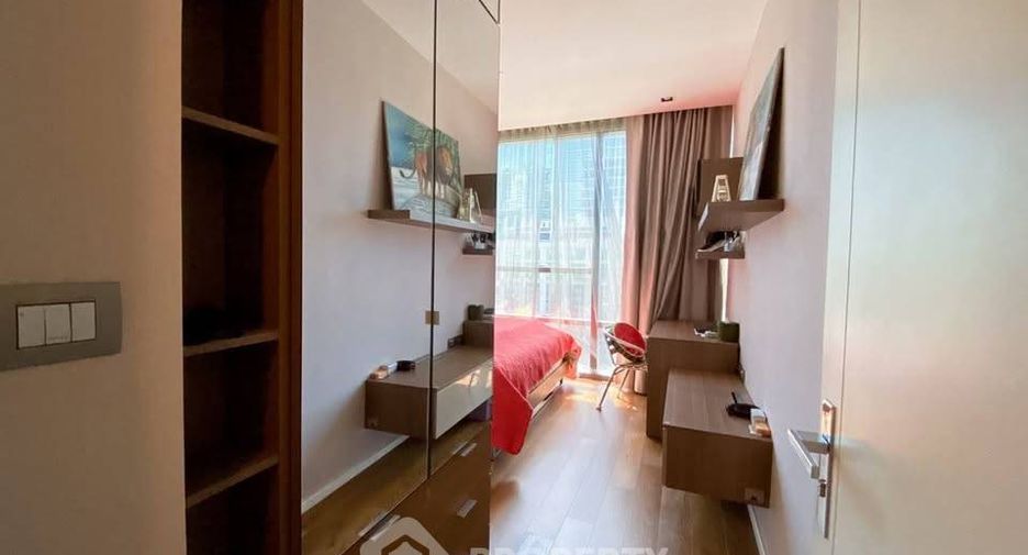 For rent 2 bedrooms condo in Sathon, Bangkok