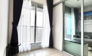 À louer 1 chambre condo à Huai Khwang, Bangkok