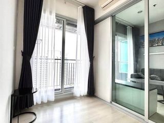 Wohnung zur Miete mit 1 Zimmer in Huai Khwang, Bangkok