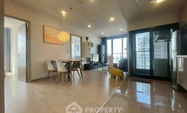 For rent 2 bedrooms condo in Huai Khwang, Bangkok