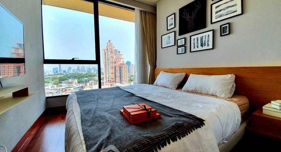 For rent 2 bedrooms condo in Khlong Toei, Bangkok