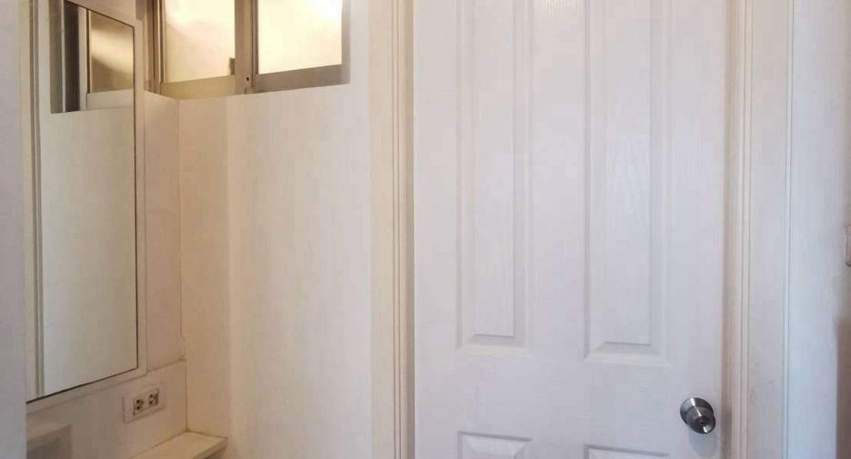 For rent 2 ベッドルーム condo in Khlong Toei, Bangkok