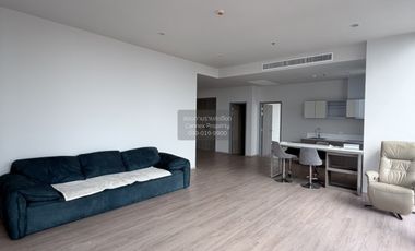 For rent 3 bedrooms condo in Sathon, Bangkok