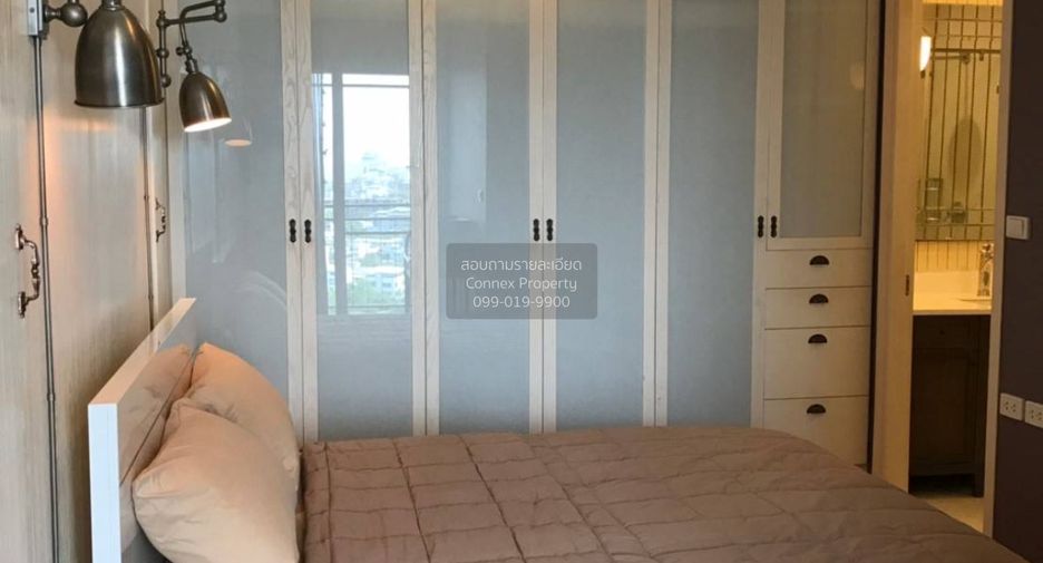 For rent 2 bedrooms condo in Khlong San, Bangkok