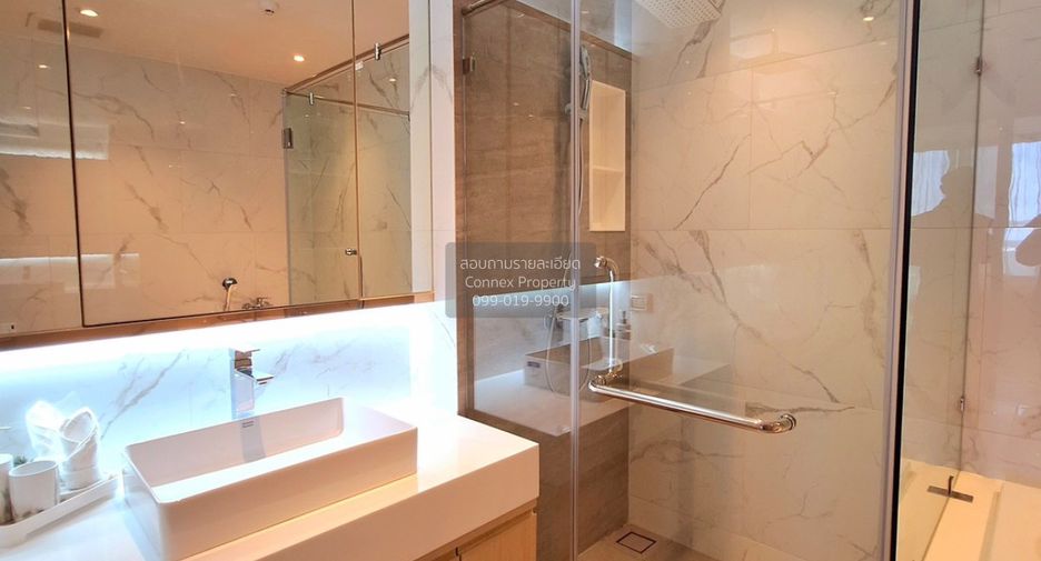 For rent 3 bedrooms condo in Mueang Samut Prakan, Samut Prakan