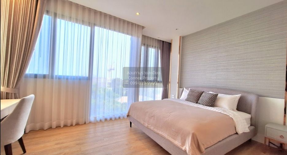 For rent 3 bedrooms condo in Mueang Samut Prakan, Samut Prakan