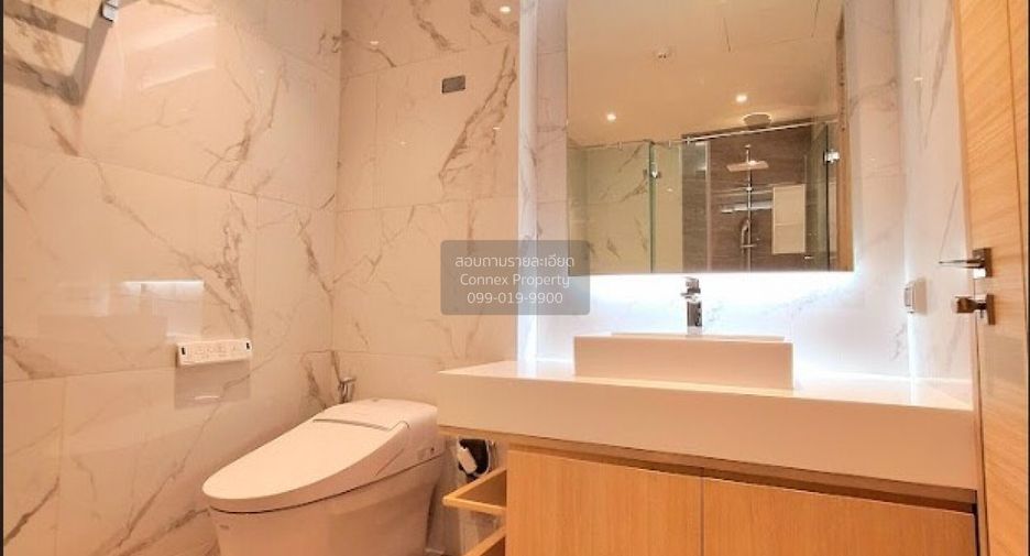 For rent 3 bedrooms condo in Mueang Samut Prakan, Samut Prakan