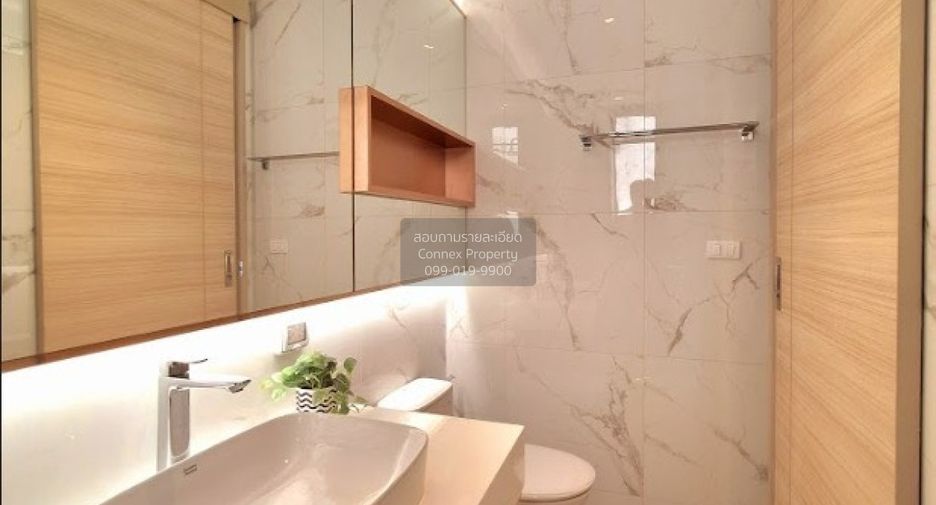 For rent 3 bedrooms condo in Mueang Samut Prakan, Samut Prakan
