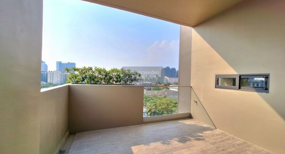 For rent 3 bedrooms condo in Mueang Samut Prakan, Samut Prakan