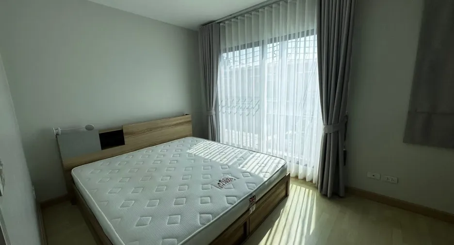 For rent 2 bedrooms townhouse in Suan Luang, Bangkok