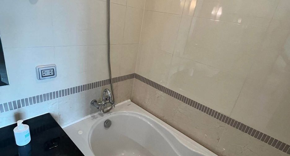 For rent 1 bed condo in Ratchathewi, Bangkok