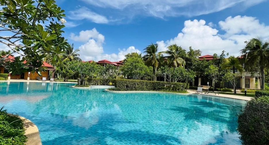 For rent 2 bedrooms townhouse in Thalang, Phuket