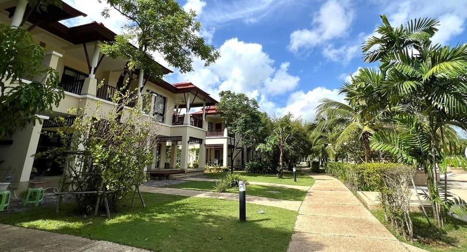 For rent 2 bedrooms townhouse in Thalang, Phuket