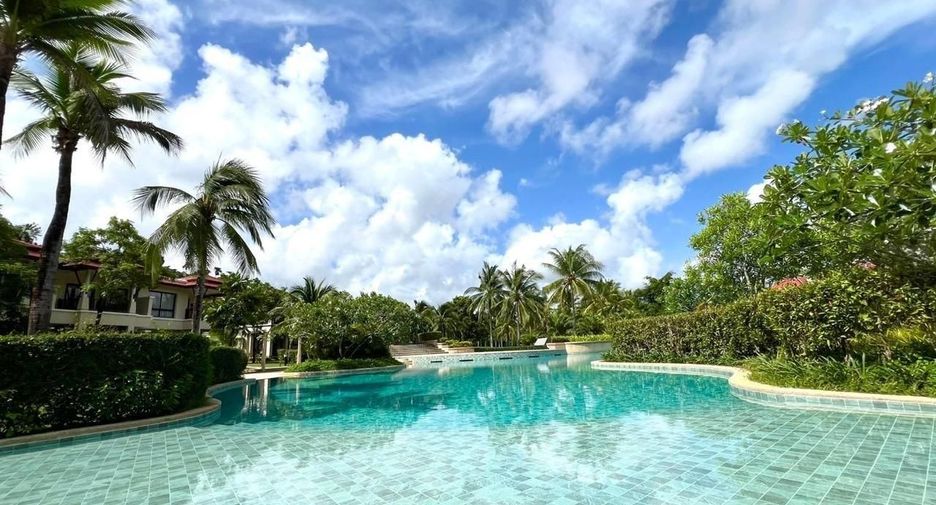 For rent 2 bedrooms townhouse in Thalang, Phuket