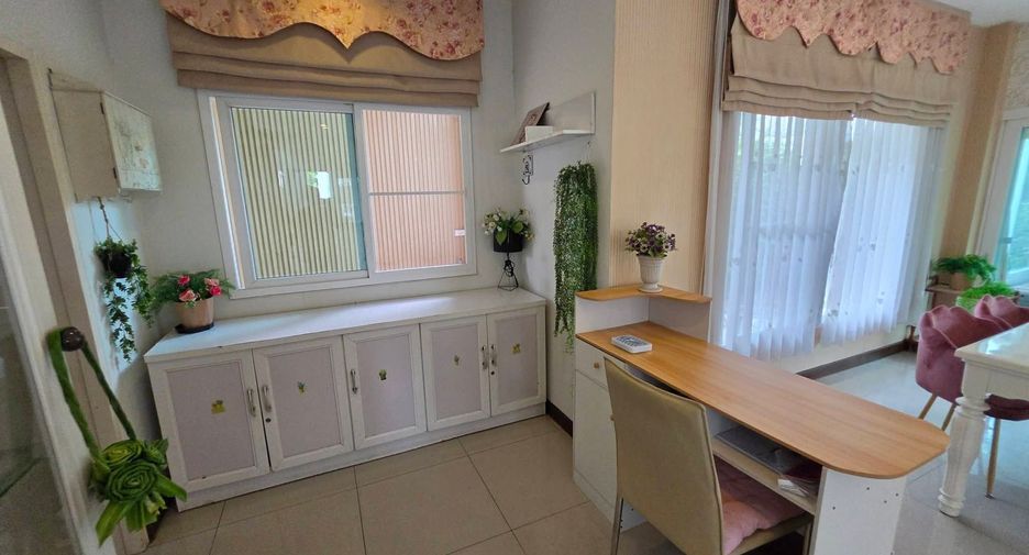 Haus zur Miete mit 4 Zimmer in San Sai, Chiang Mai