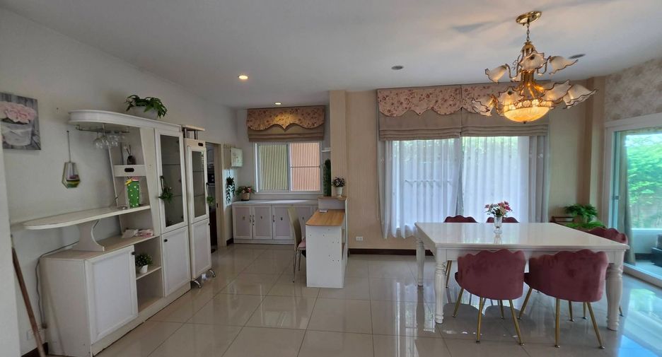 Haus zur Miete mit 4 Zimmer in San Sai, Chiang Mai