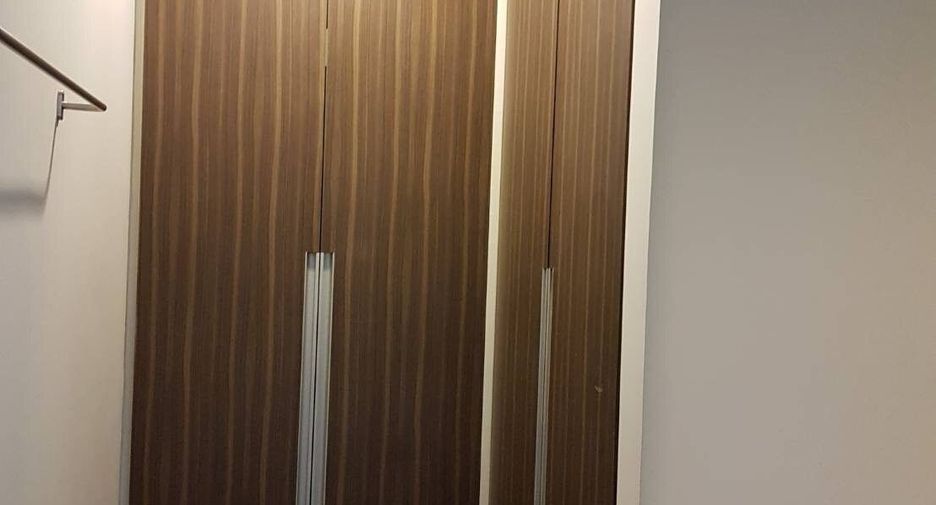 For rent 3 ベッドルーム condo in Phra Khanong, Bangkok