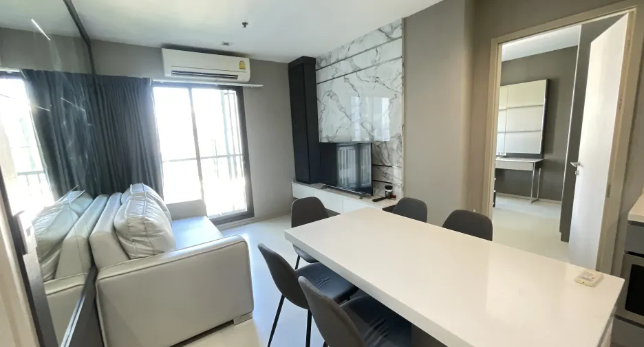Wohnung zum Kauf mit 2 Zimmer in Khlong Toei, Bangkok