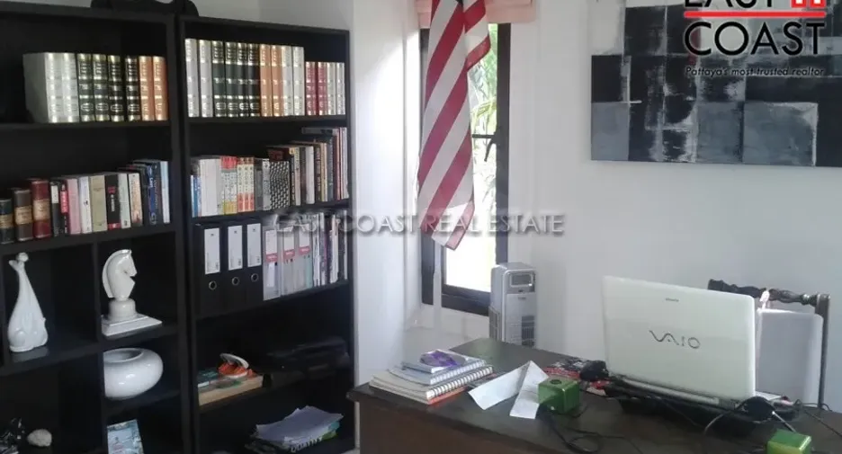 For rent and for sale 4 bedrooms house in Bang Lamung, Chonburi