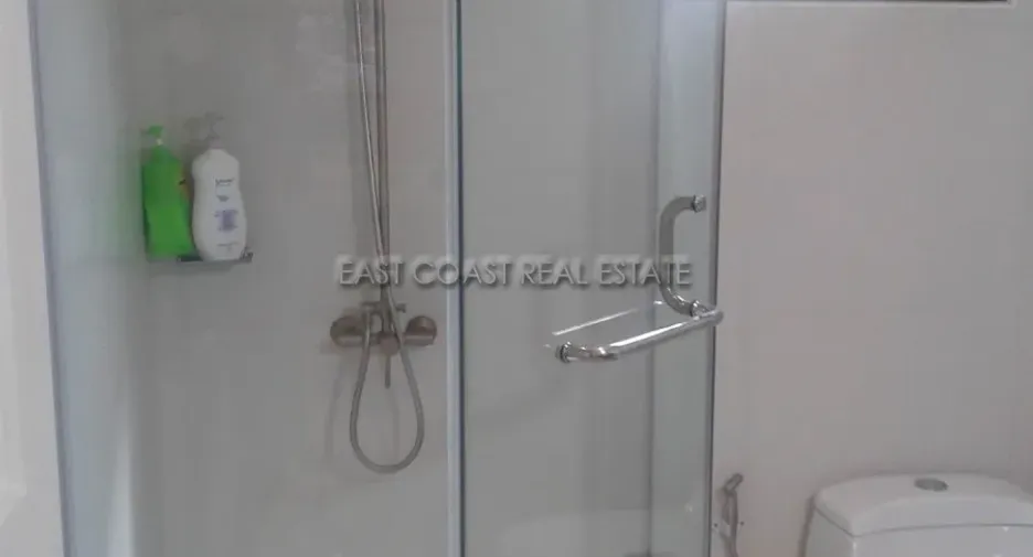 For rent and for sale 4 bedrooms house in Bang Lamung, Chonburi