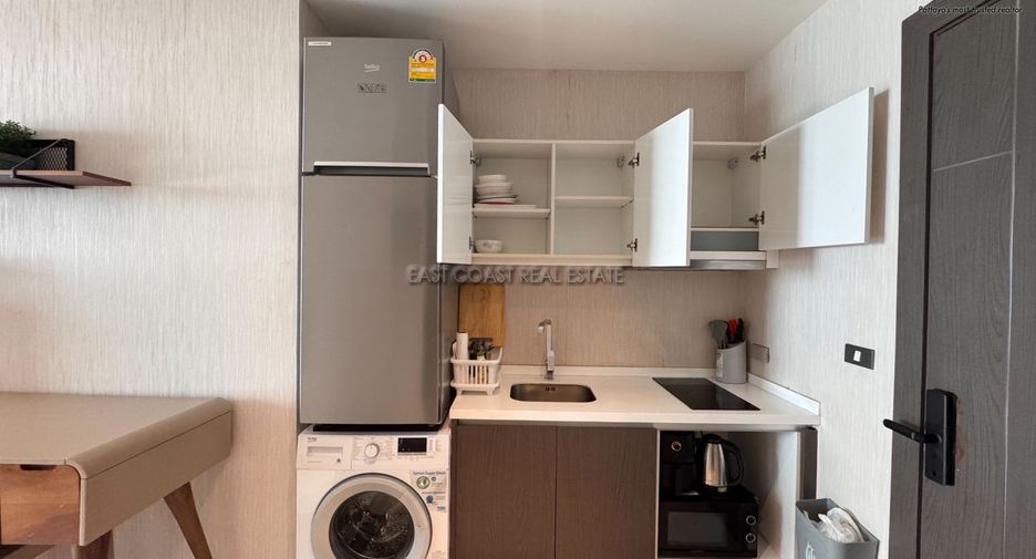 Condo en venta y en alquiler de estudio en Pratumnak, Pattaya