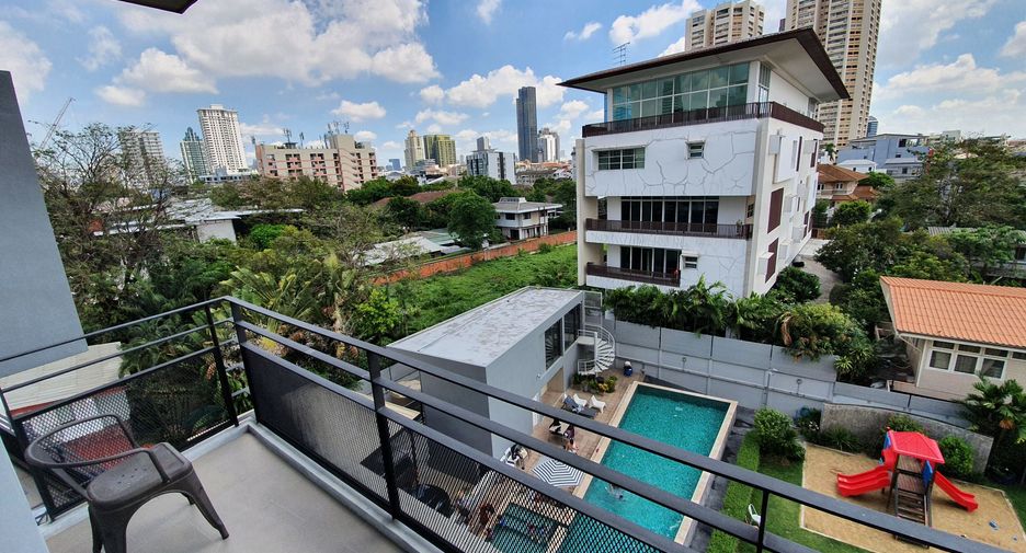 For rent 2 ベッドルーム condo in Watthana, Bangkok