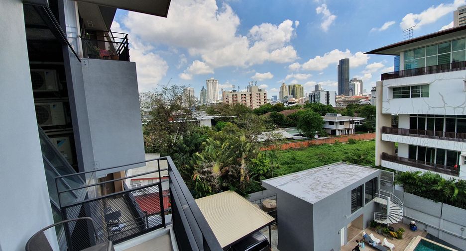 For rent 2 ベッドルーム condo in Watthana, Bangkok