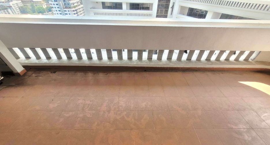 Wohnung zur Miete mit 3 Zimmer in Watthana, Bangkok