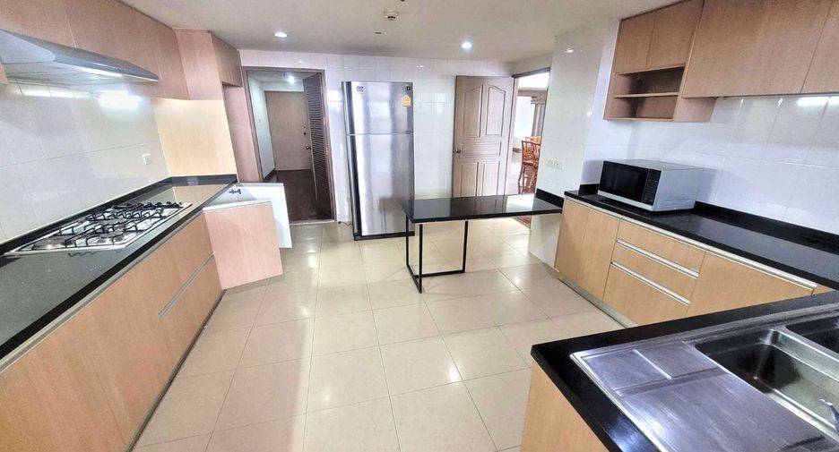 Wohnung zur Miete mit 3 Zimmer in Watthana, Bangkok