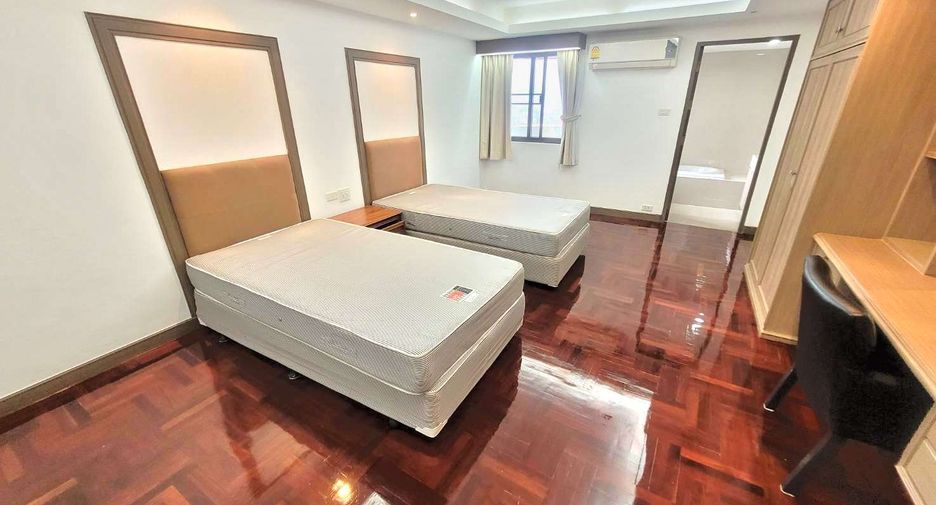 Wohnung zur Miete mit 3 Zimmer in Watthana, Bangkok
